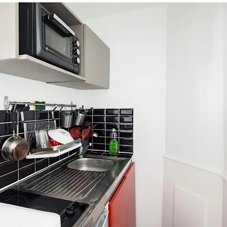 Appartement Deux Pièces En Plein Cœur De