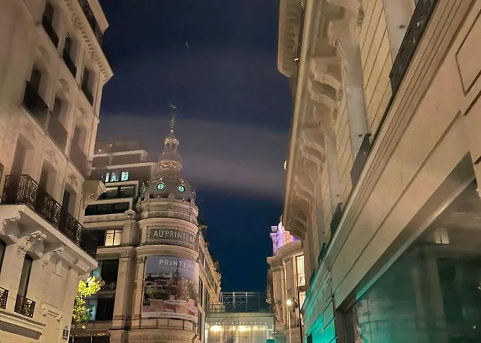 Deux Pièces En Plein Cœur De Appartement Paris